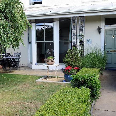 Riverview Guest House Waterloo Екстериор снимка